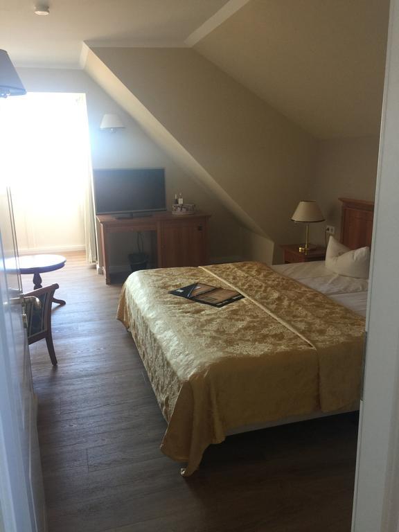 Strandhotel Deichgraf 그랄뮈리츠 외부 사진