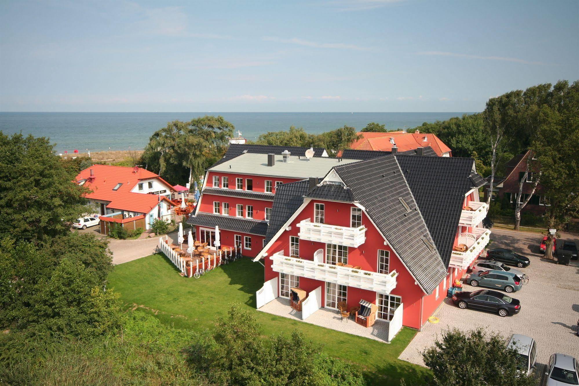 Strandhotel Deichgraf 그랄뮈리츠 외부 사진